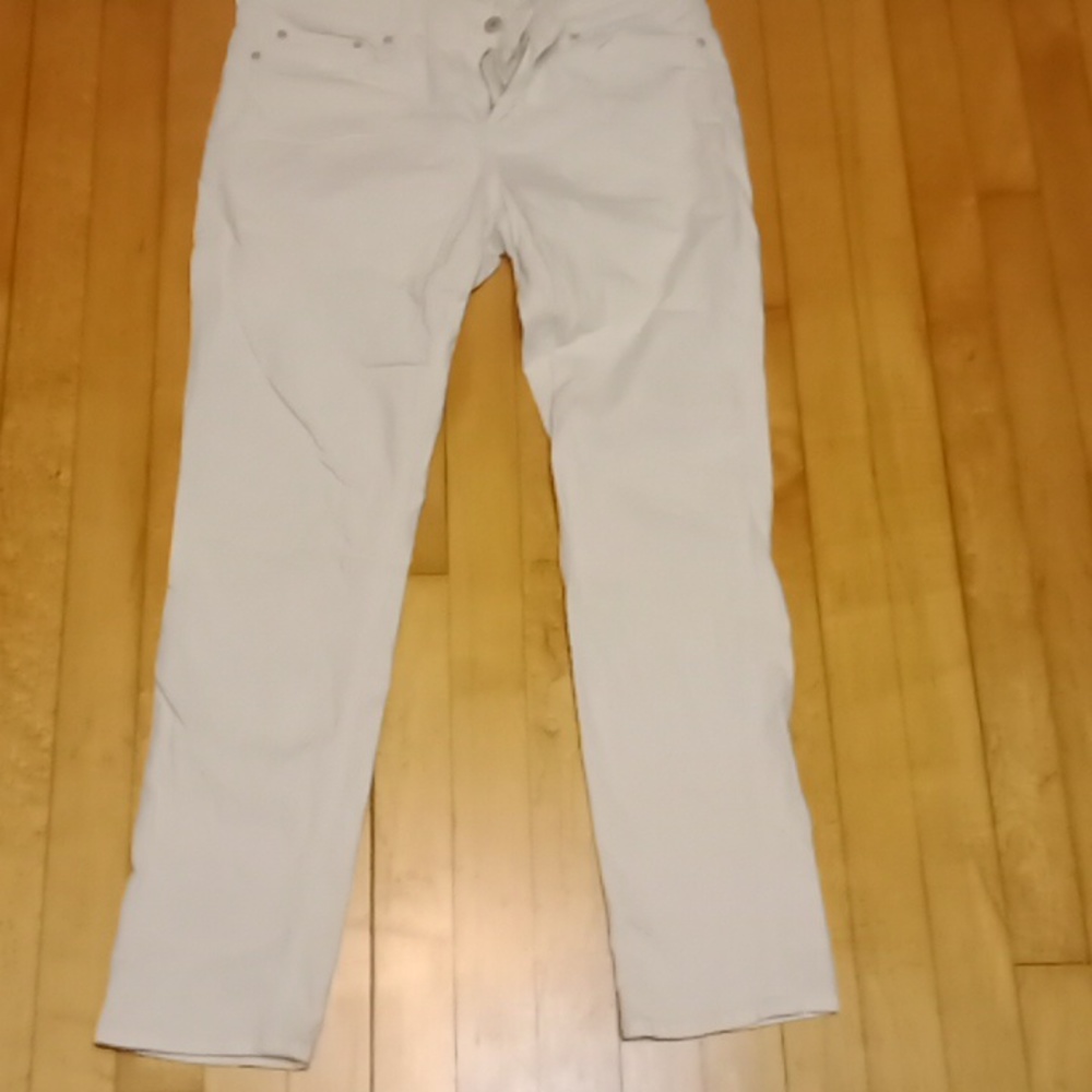 Women's jeans